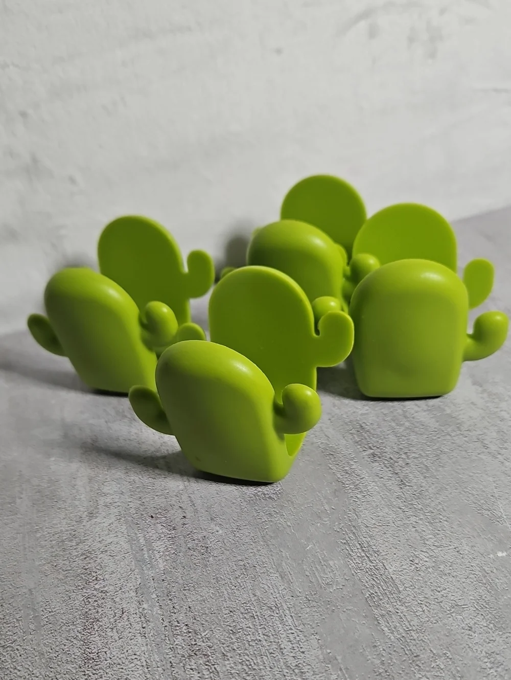 4 Green Taco Holders